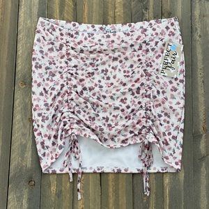 Short skirt drawstring floral